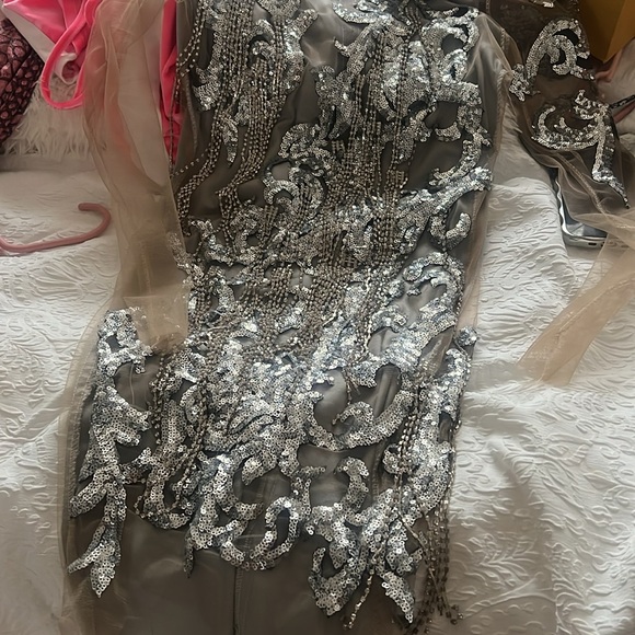 Custom made diamond bday dress - Picture 3 of 7